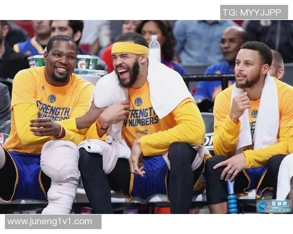 篮球与足球明星薪资对比谁的收入更高探讨分析