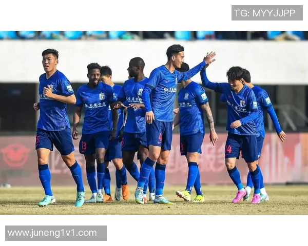 申花与卓尔首发阵容解析双方战术布局与球员表现展望